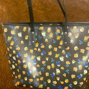 Coach Tote bag.